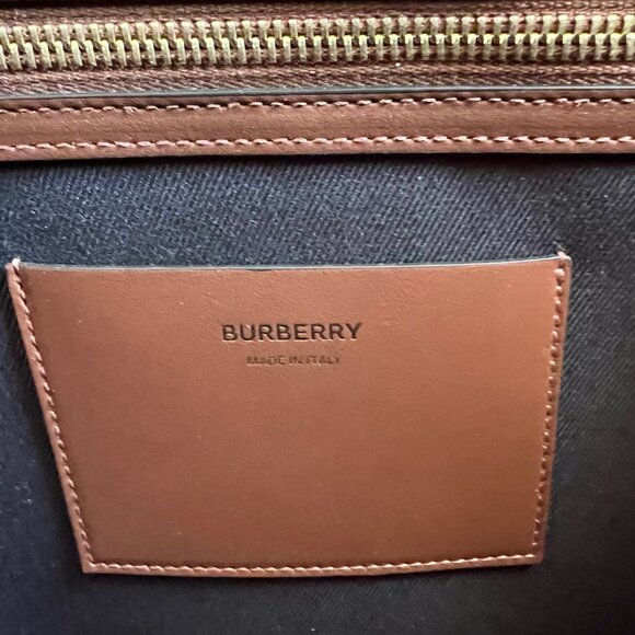 ***SALE*** BURBERRY Check E-Canvas Tote Bag - EXCELLENT USED CONDITION - Picture 8 of 12